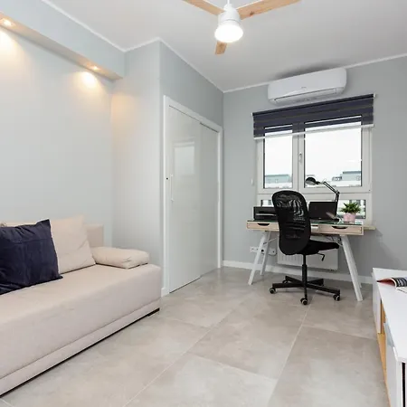 Cassia's Mokosfera By Renters Prestige * Warsaw